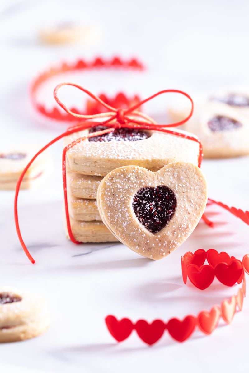 Linzer Cookies