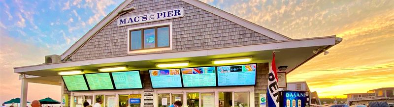 Mac's on the Pier (Wellfleet, Cape Cod)