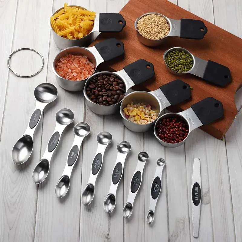 Magnetic Measuring Cups & Spoons