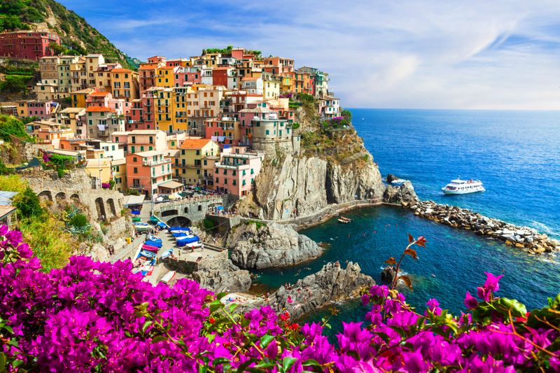 Manarola, Italy: Rainbow Village Clinging to Cliffs