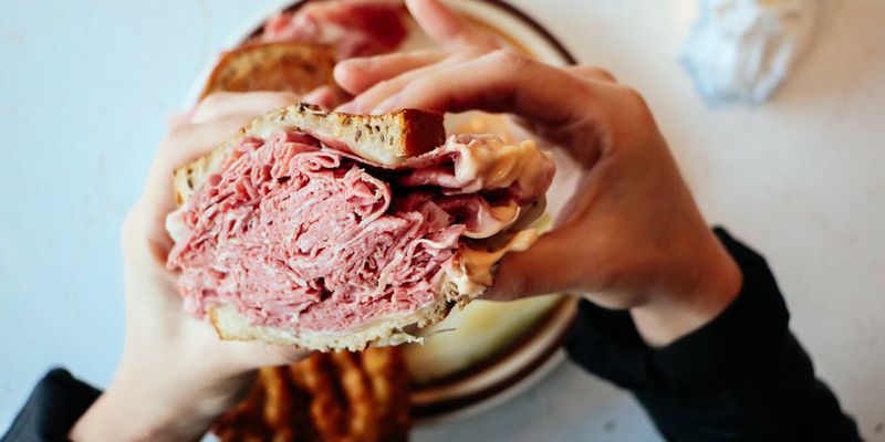 Manny's Deli & Subs