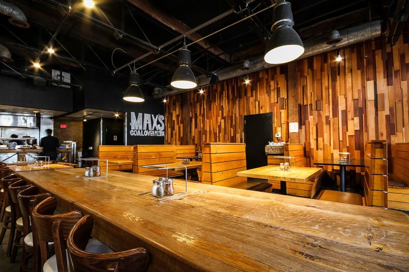 Max's Coal Oven Pizzeria: Smoky Slices of Perfection