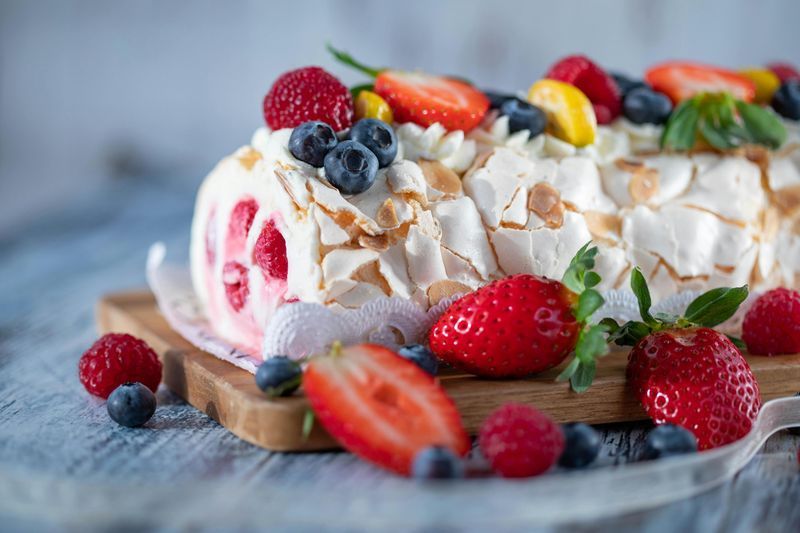 Meringue Roulade with Berries