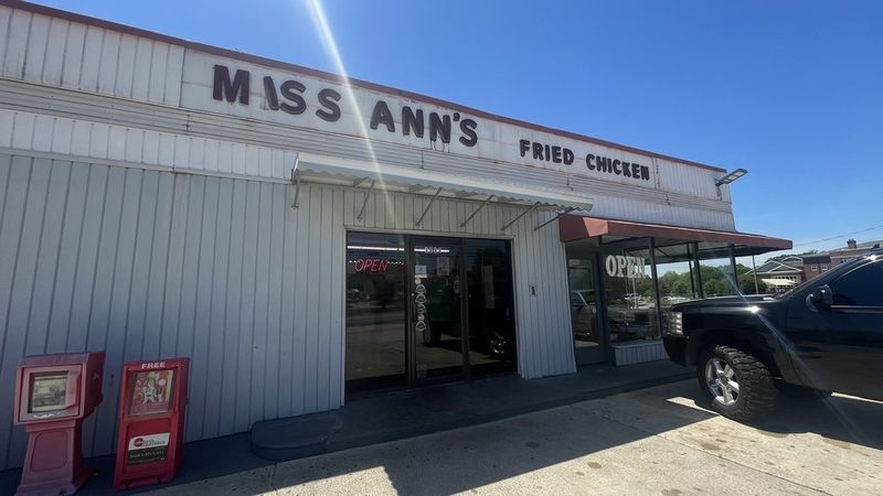 Miss Ann's Fried Chicken – Greenwood