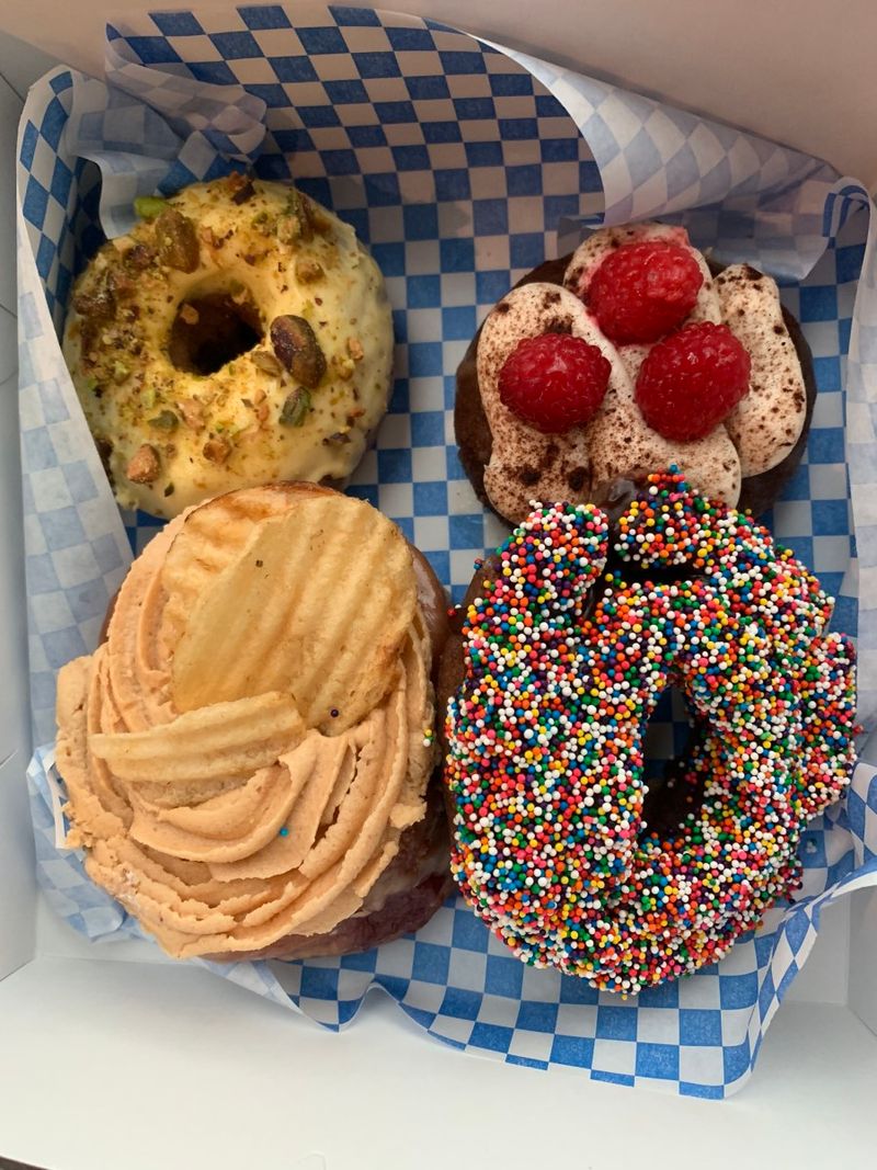 Mojo Monkey Donuts: St. Paul's Weekend Wonderland