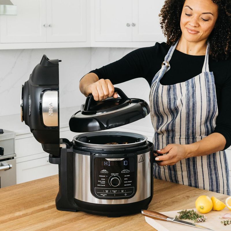 Ninja Foodi 12-in-1 Deluxe XL Pressure Cooker