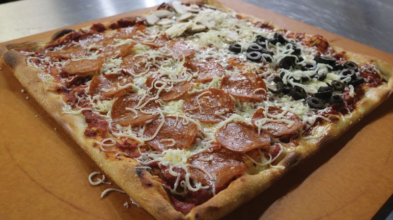 Ohio Valley-Style Pizza