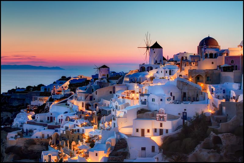 Oia, Santorini, Greece: White-Washed Wonder of the Aegean