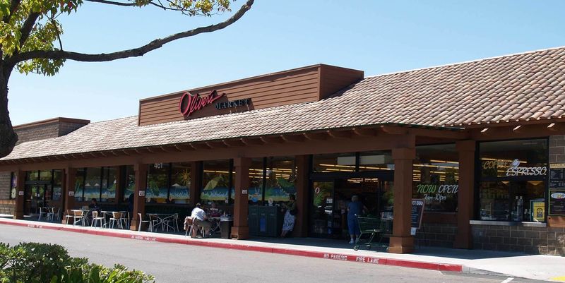 Oliver's Market: Sonoma County's Local Champion