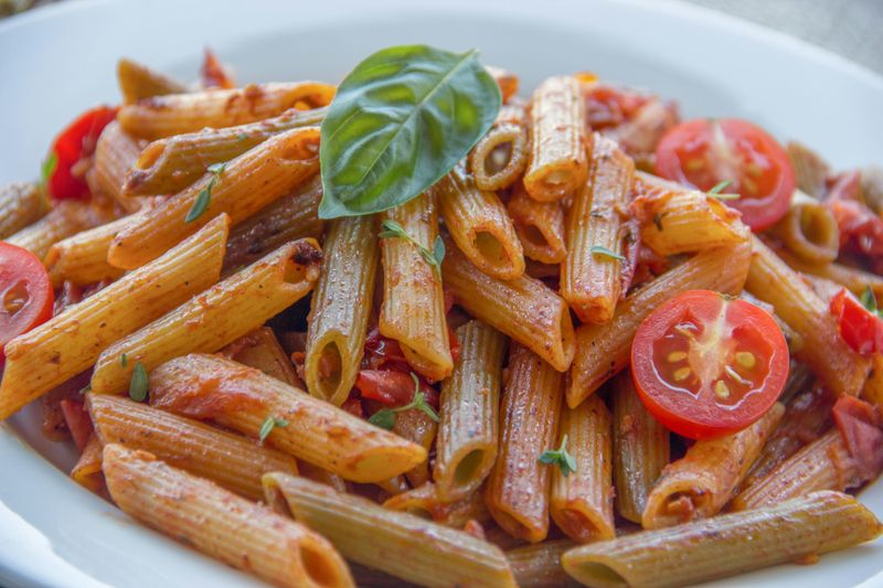 One-Pan Cherry Tomato & Basil Pasta: Kitchen Magic Trick