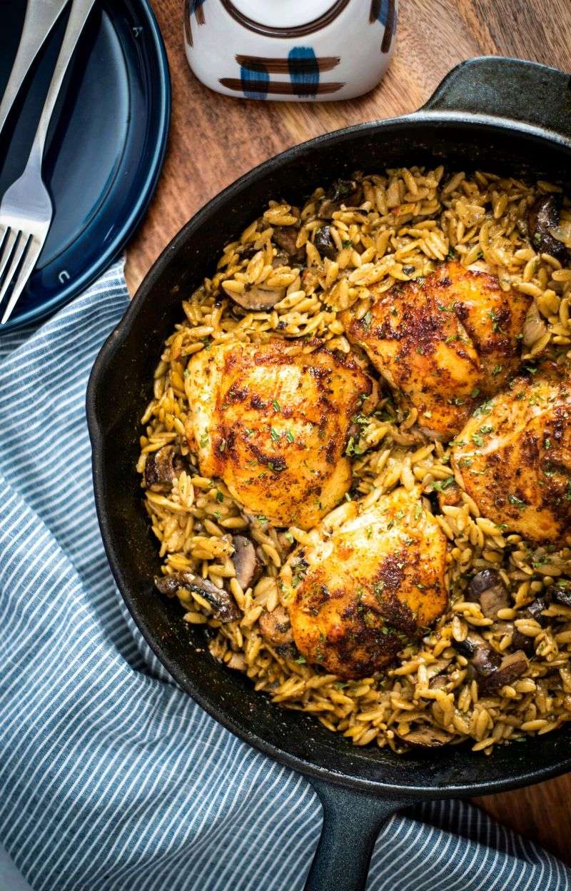 One-Pot Chicken and Rice with Mushrooms