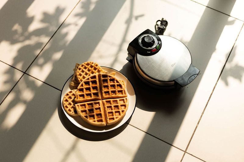 Oster Belgian Waffle Maker with Non-Stick Grid Plates