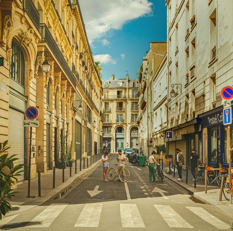 Paris Reveals Its Secrets to Slow Explorers