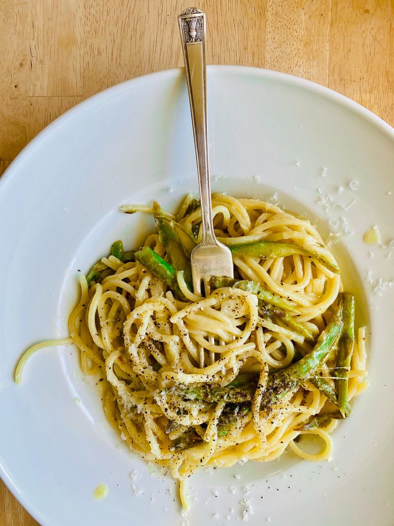 Pasta al Limone: Creamy Without Cream