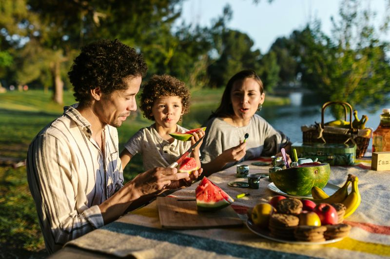 Pause Before Meals to Give Thanks