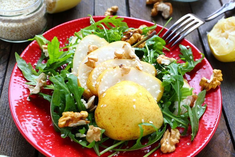 Pear and Arugula Salad with Walnuts