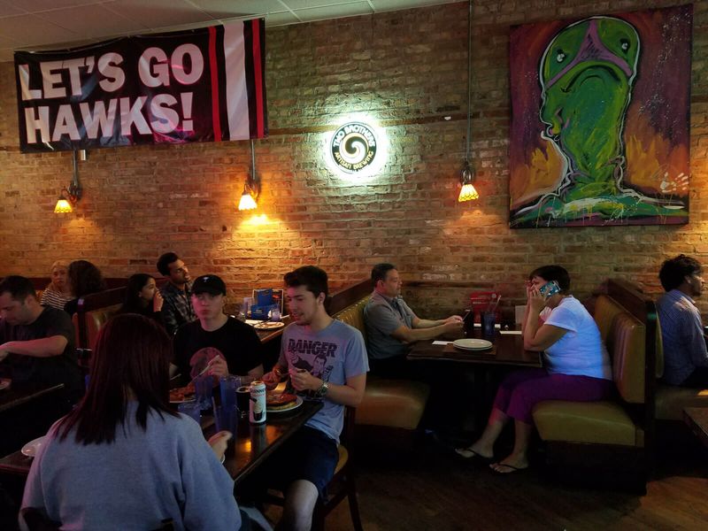 Pequod's Pizza: Deep Dish Perfection in Lincoln Park