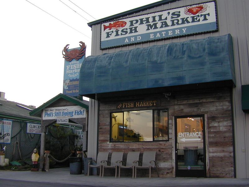 Phil's Fish Market: Moss Landing's Hidden Treasure