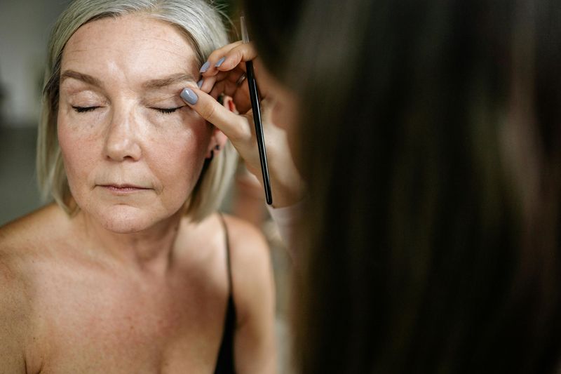 Piling on Under-Eye Concealer Highlights Wrinkles