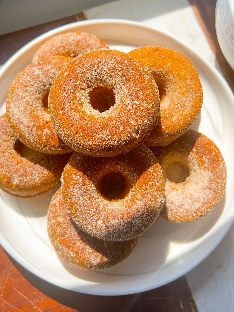 Pumpkin Donuts with Cinnamon Sugar