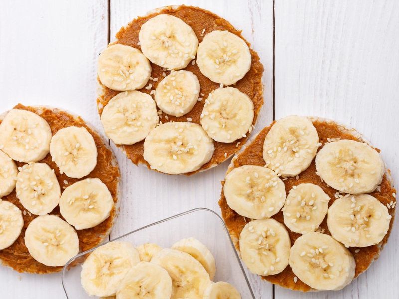 Rice Cake with Almond Butter