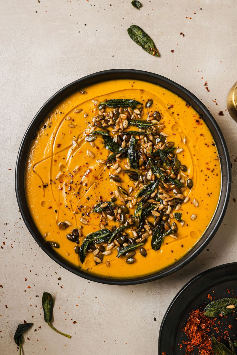 Roasted Garlic and Sage Pumpkin Soup