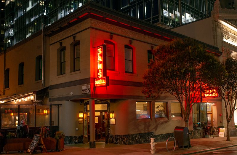 Sam's Grill: Financial District's Power Lunch Pioneer