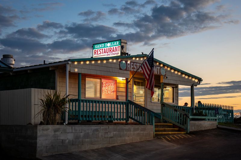 Sand Dollar Restaurant (Rockaway Beach)