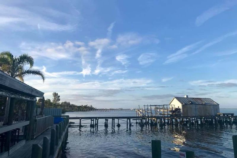 Sebastian Saltwater Marina Restaurant: Fresh Catches in a Picturesque Setting