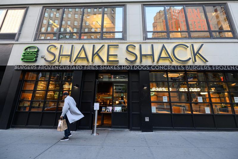 Shake Shack: Fast-Casual Rings That Break the Mold