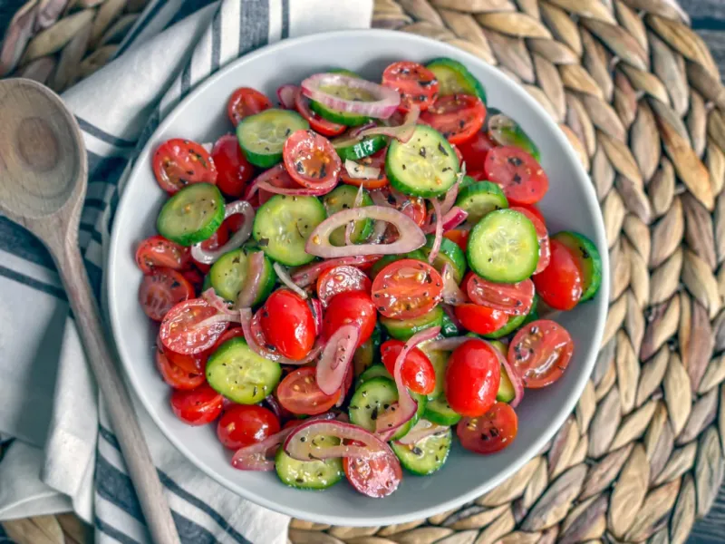 Skip the Bread Basket, Add a Side Salad
