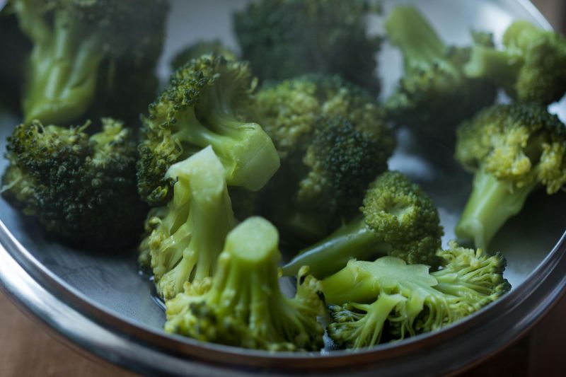 Steamed Broccoli with Lemon Zest: Simple Nutrition Boost