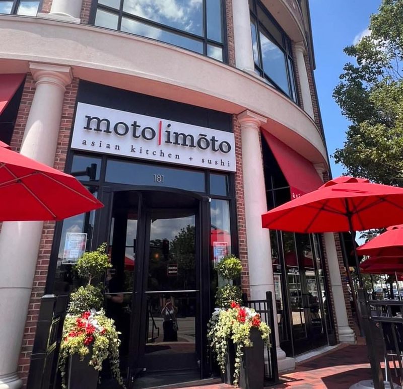 Sushi Moto Asian Kitchen