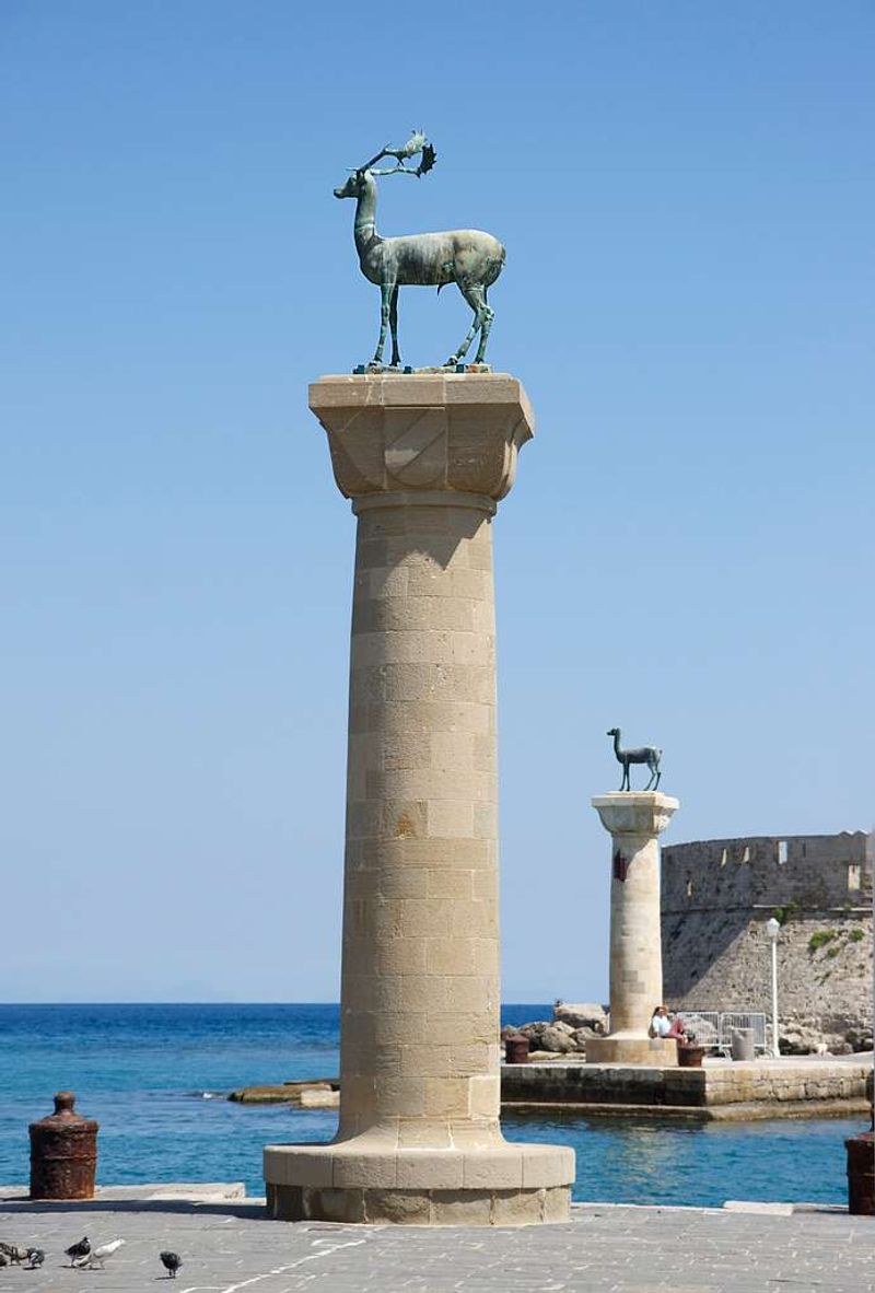 The Colossus of Rhodes: A Bronze Giant Guarding the Harbor