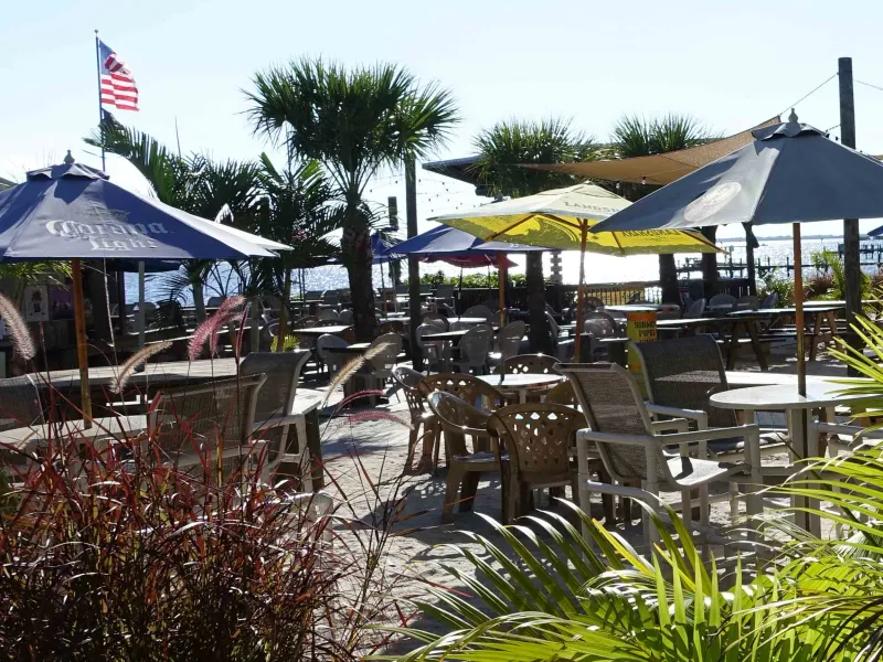 The Tiki Bar & Grill: Island Vibes with Seafood Twists