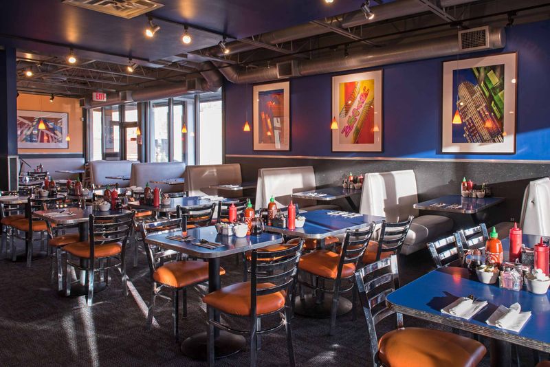 Uptown Diner - Creative 24-Hour Breakfast Haven