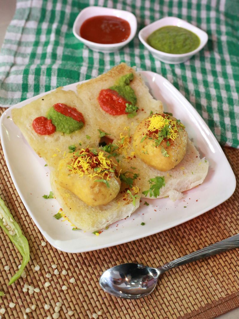 Vada Pav — Mumbai, India