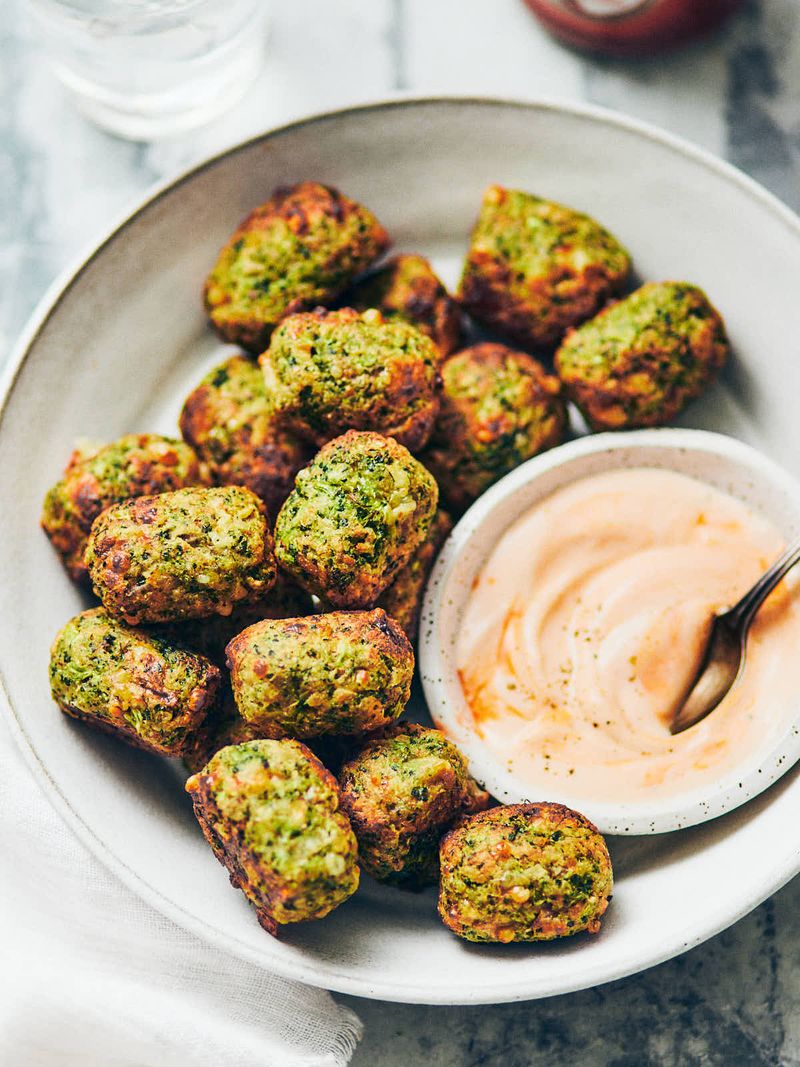 Veggie Tots (Cauliflower or Broccoli)