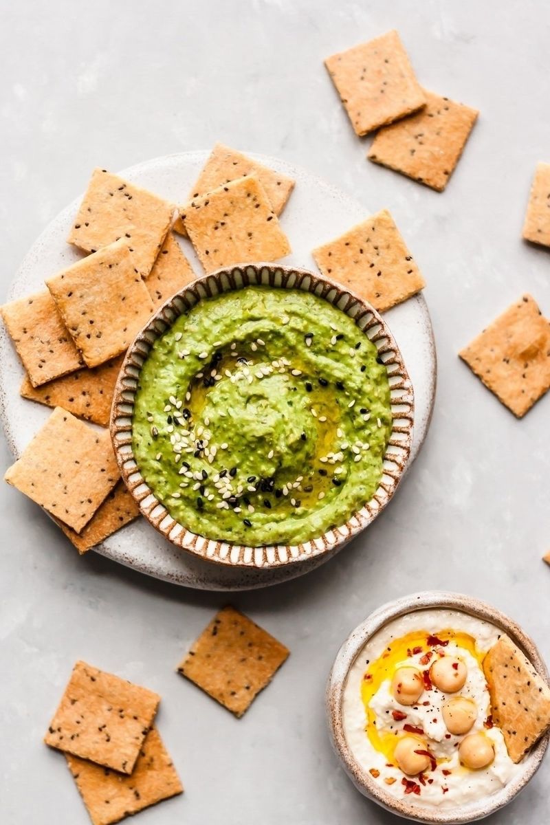 Whole-Grain Crackers with Guacamole