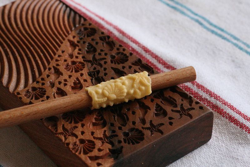 Wooden Mold Garganelli, Cavarola, Gnocchi, and Cavatelli Fresh Pasta Board