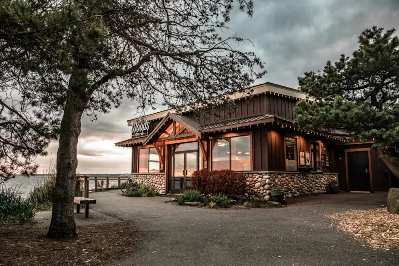 Woods Coffee: Bellingham's Lakeside Brew Haven