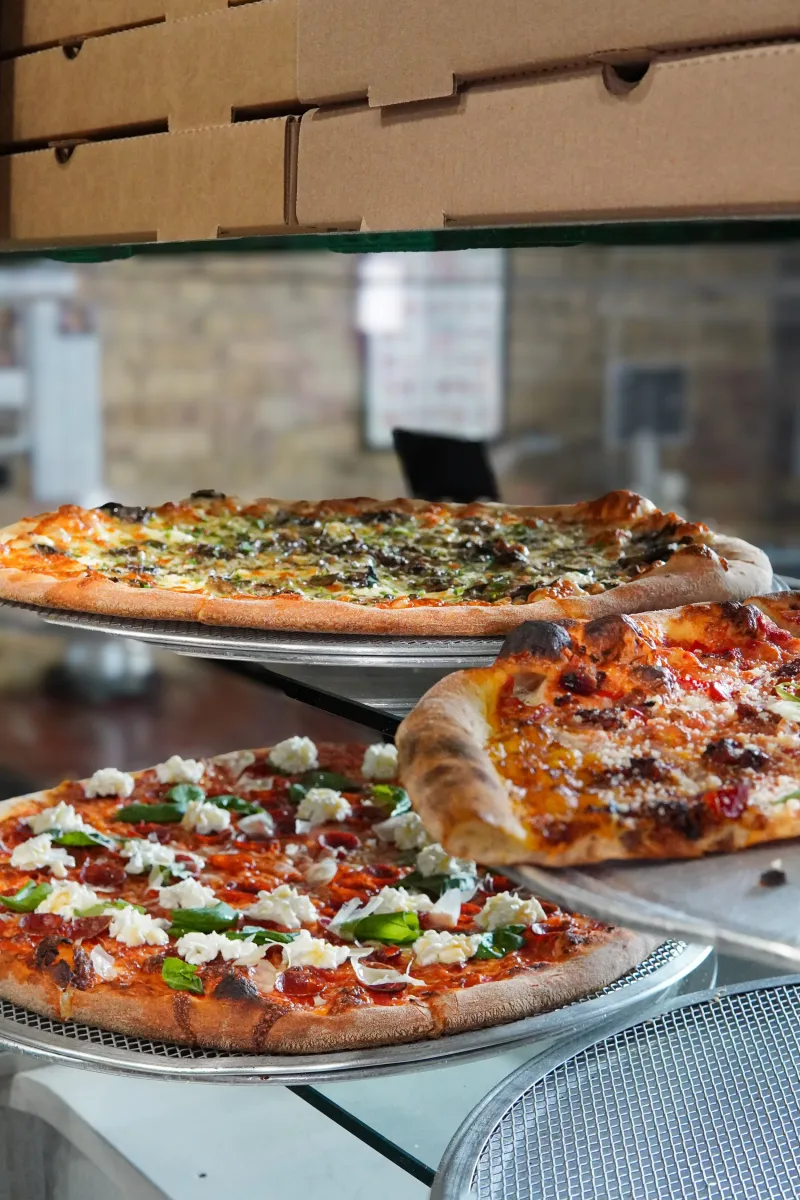 Zaza's Pizzeria: New York Style with Midwestern Heart