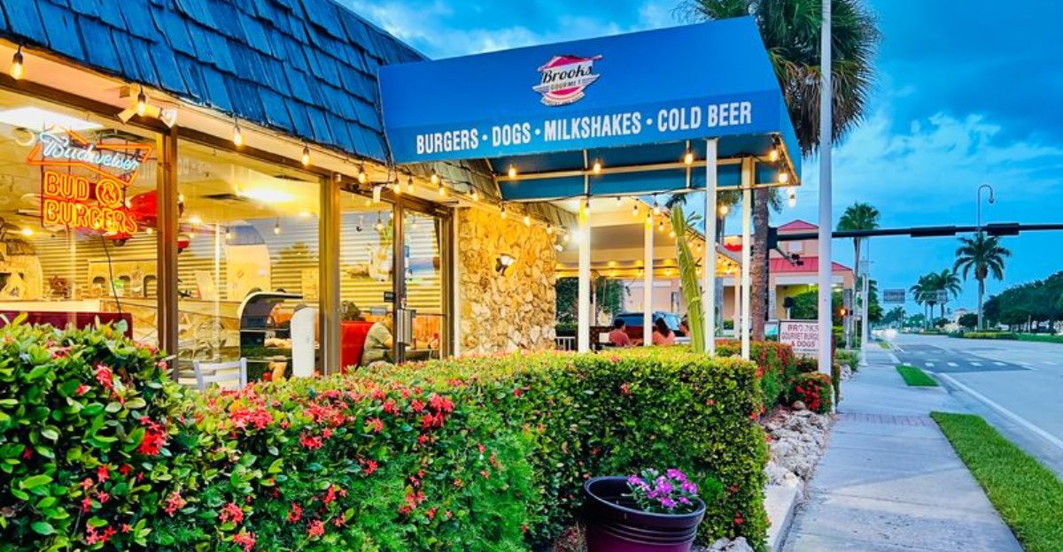 Juicy and Delicious: 9 Florida Burger Chains Locals Say Are Worth the Trip