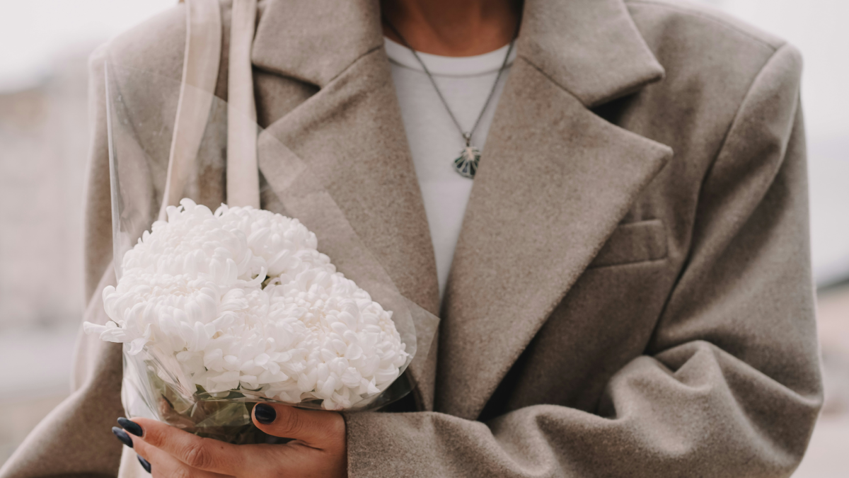 10 Layered Outfit Ideas Bolder Than Cardigans That Every Stylish Woman Will Steal