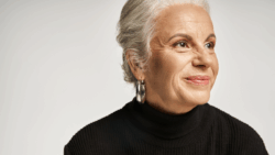 10 Modern Turtleneck Looks That Flatter Women Over 50