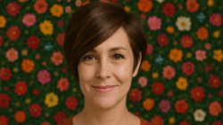 10 Short Haircut Ideas for Women Over 50 Who Want Simple Glamour