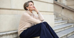 10 Outfits for Mature Women That Look Expensive Without Trying