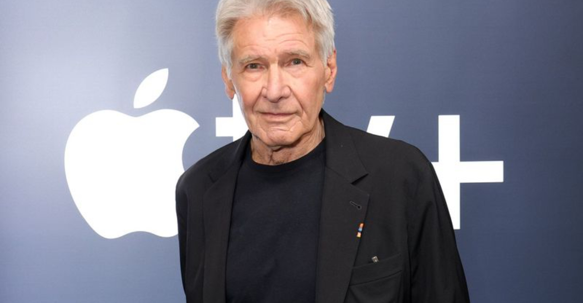 15 Celebrities Whose Childhood Jobs Were Totally Unexpected