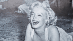 18 Unforgettable Hollywood Outfits That Made Fashion History