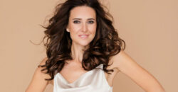 9 Traits That Make Women Irresistible Without Even Trying